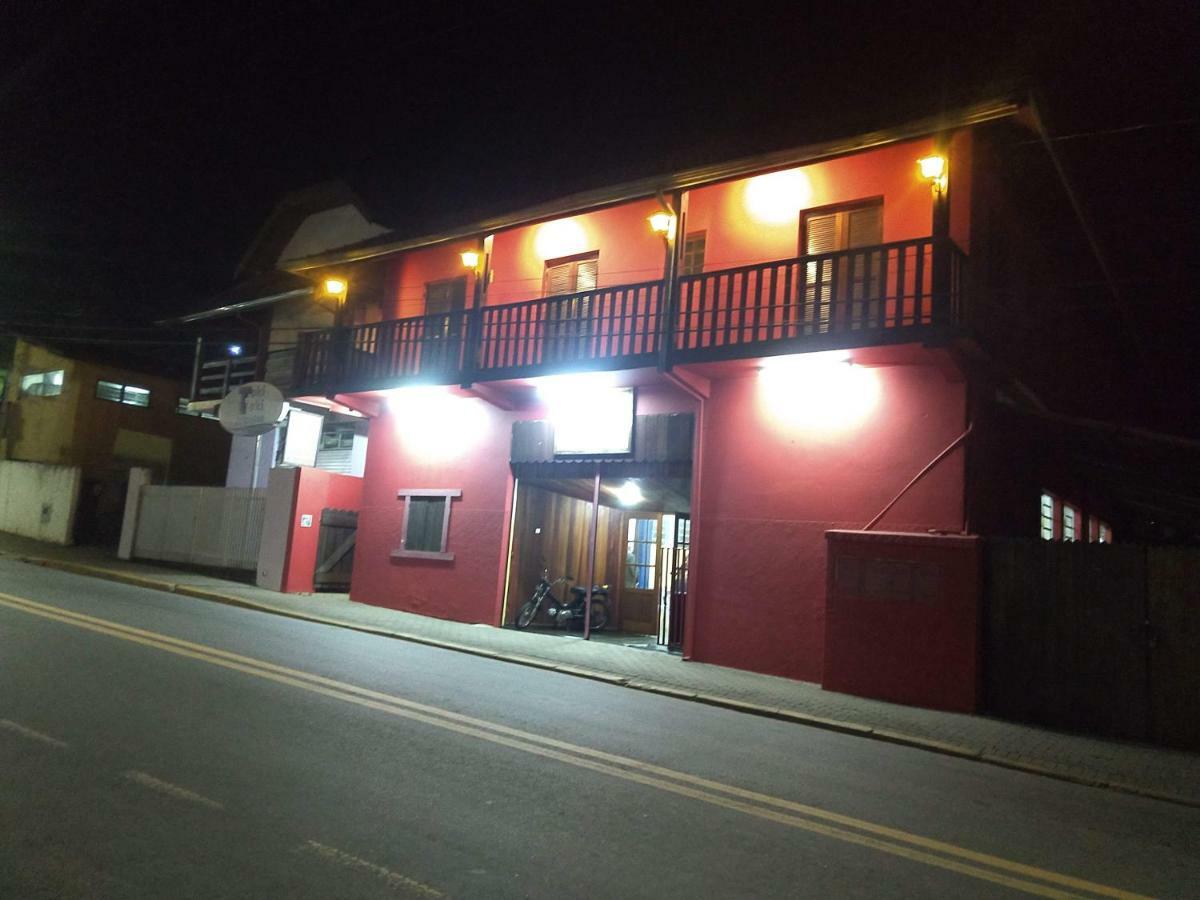 Pousada Rr Central Campos do Jordão Exterior foto