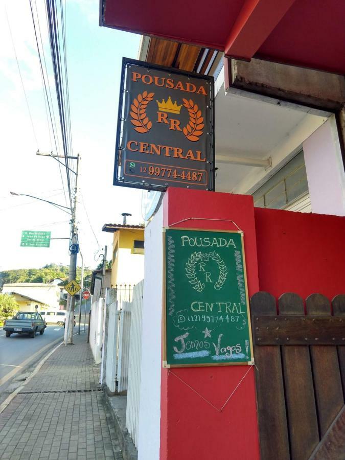 Pousada Rr Central Campos do Jordão Exterior foto